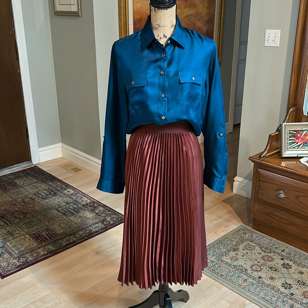 Jaclyn Smith Medium, Dark Blue Turquoise Blouse